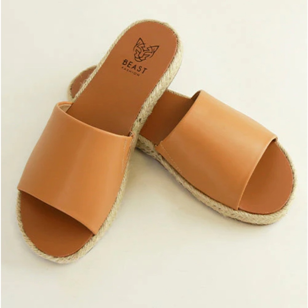 The Melanie Espadrille Slide Sandal-Camel